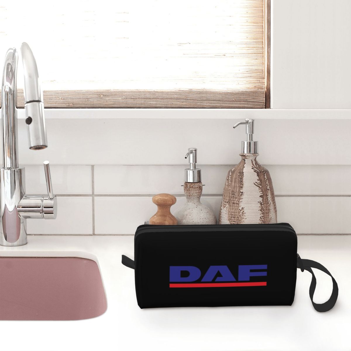 DAF Red Design Beste logo-make - Beauty Makeup Logo Design recensie en prijs